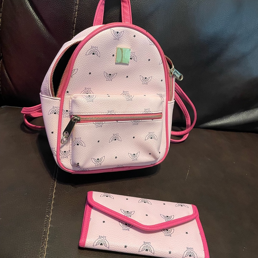 Claire's Love Angel Wings Small Backpack and Wallet Set